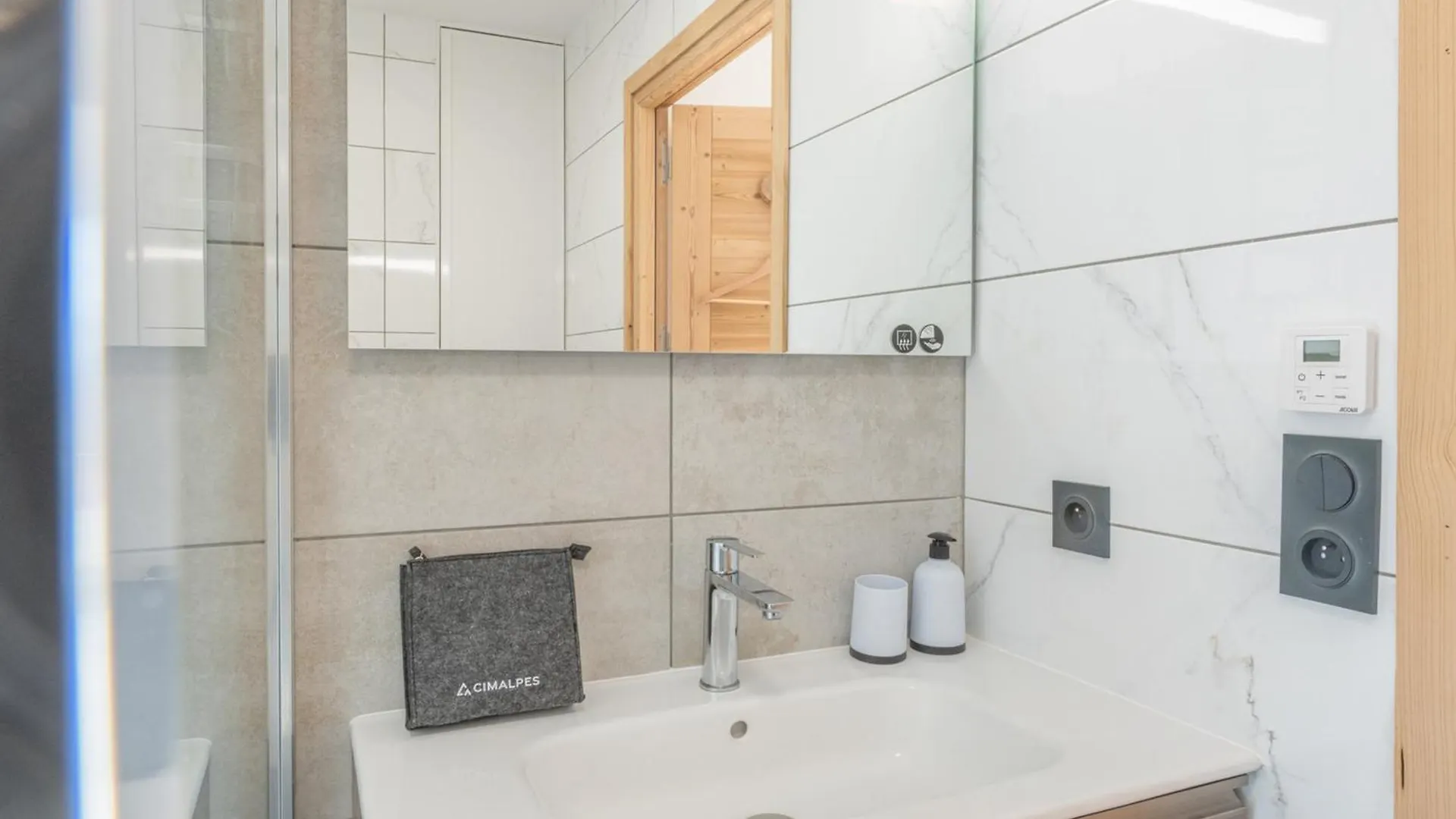 Appartement De Standing 4 Pers, Vieil Alpe, Proche Centre Et Pistes, Parking Et Wifi Inclus - Fr-1-645-62 Huez 0*,  프랑스